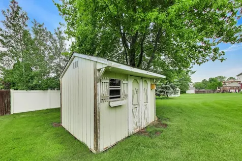 909 Arrowhead Drive Elwood IL 60421