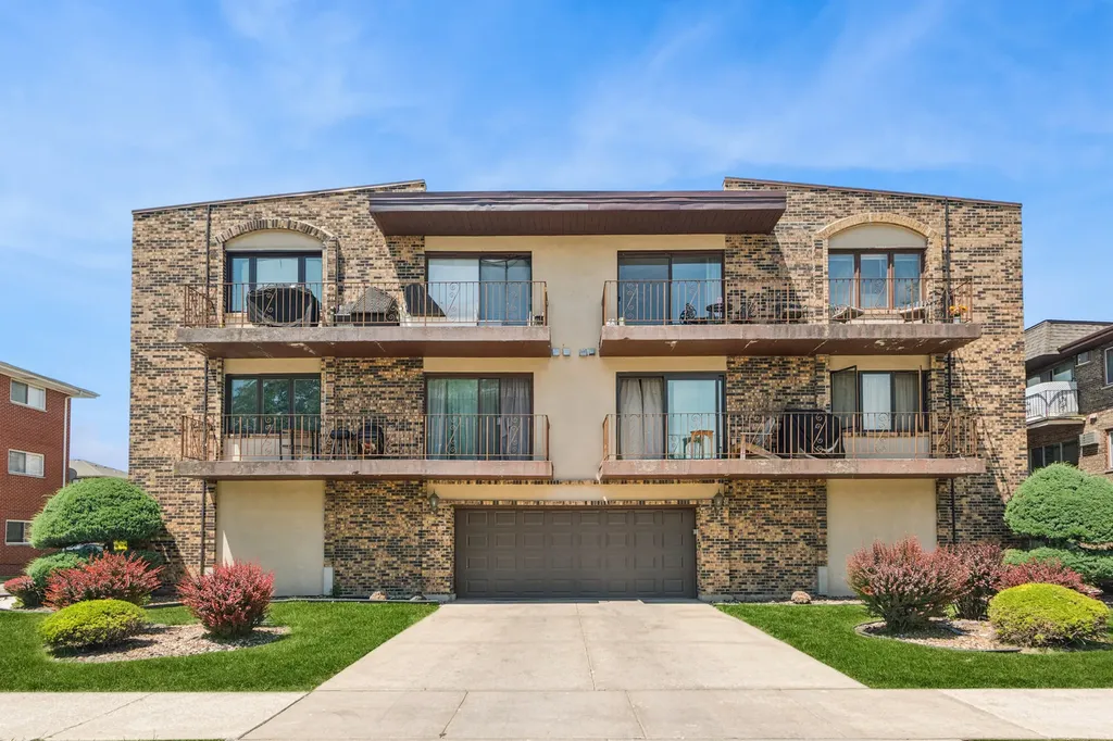 10416 Mansfield Avenue Oak Lawn IL 60453