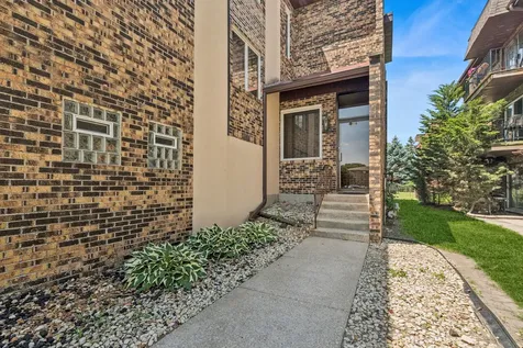 10416 Mansfield Avenue Oak Lawn IL 60453