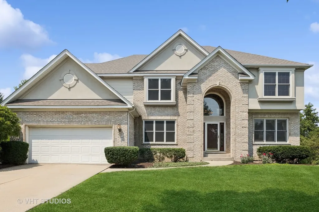 2327 Flat Rock Court Naperville IL 60564