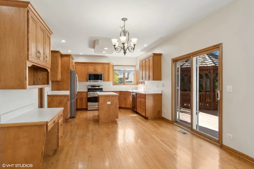 2327 Flat Rock Court Naperville IL 60564