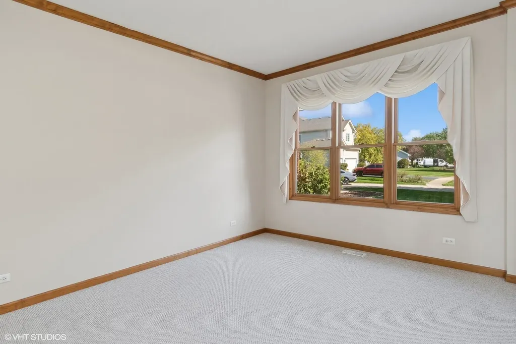 2327 Flat Rock Court Naperville IL 60564