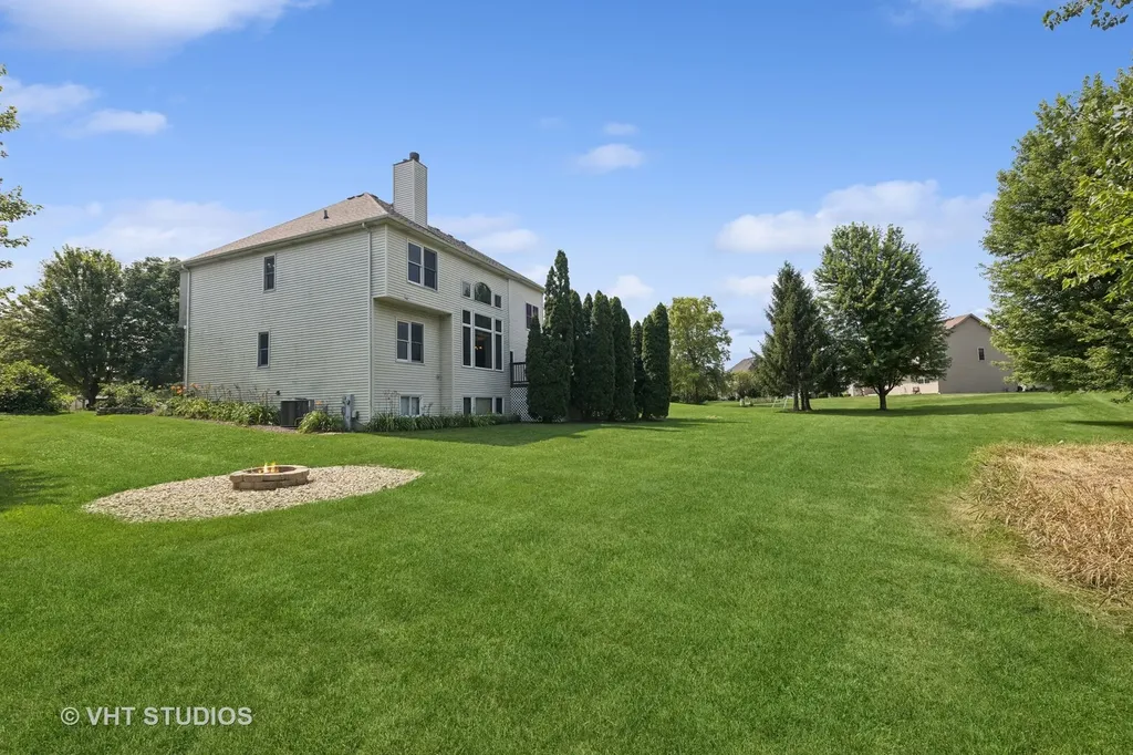 2327 Flat Rock Court Naperville IL 60564
