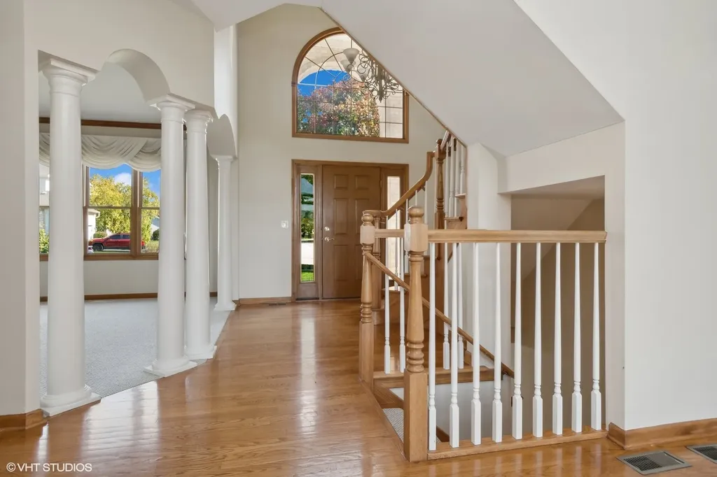 2327 Flat Rock Court Naperville IL 60564