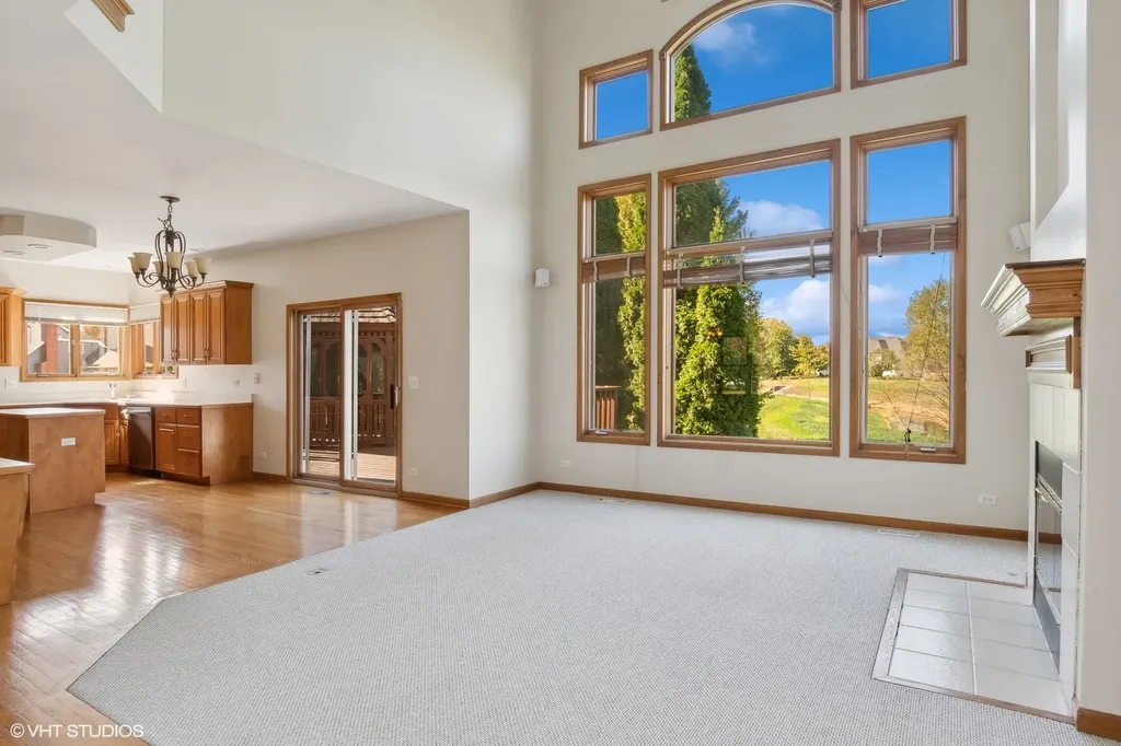 2327 Flat Rock Court Naperville IL 60564