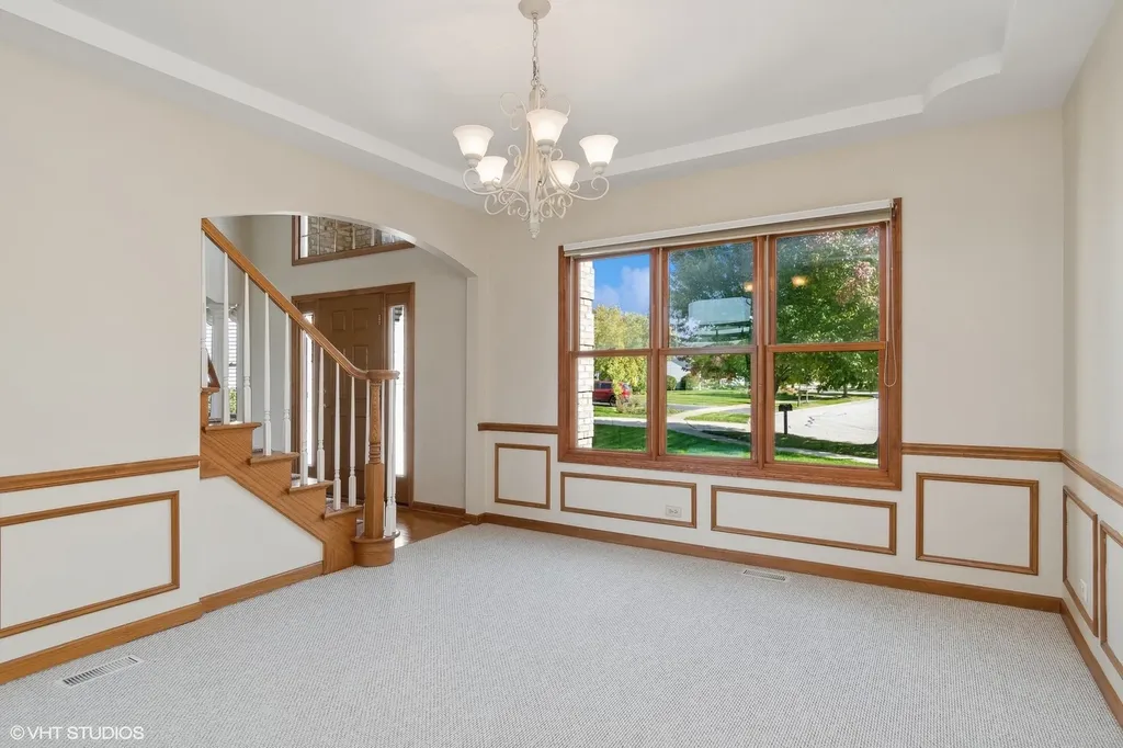 2327 Flat Rock Court Naperville IL 60564