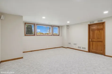 2327 Flat Rock Court Naperville IL 60564