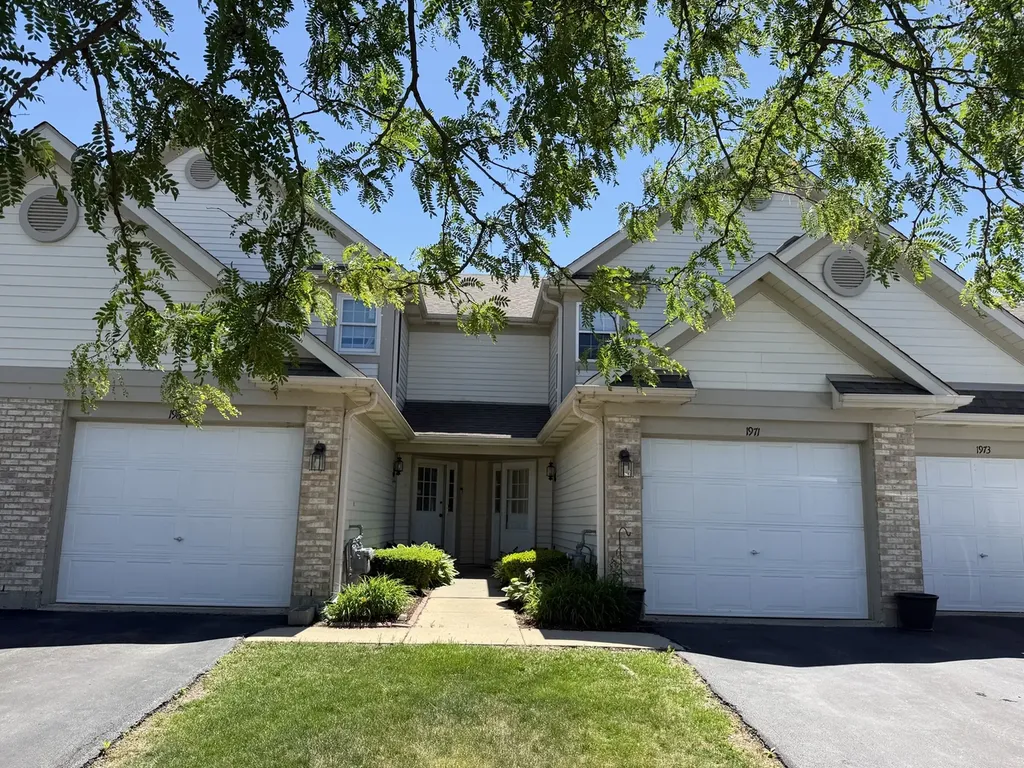 1971 Lilac Court Schaumburg IL 60193
