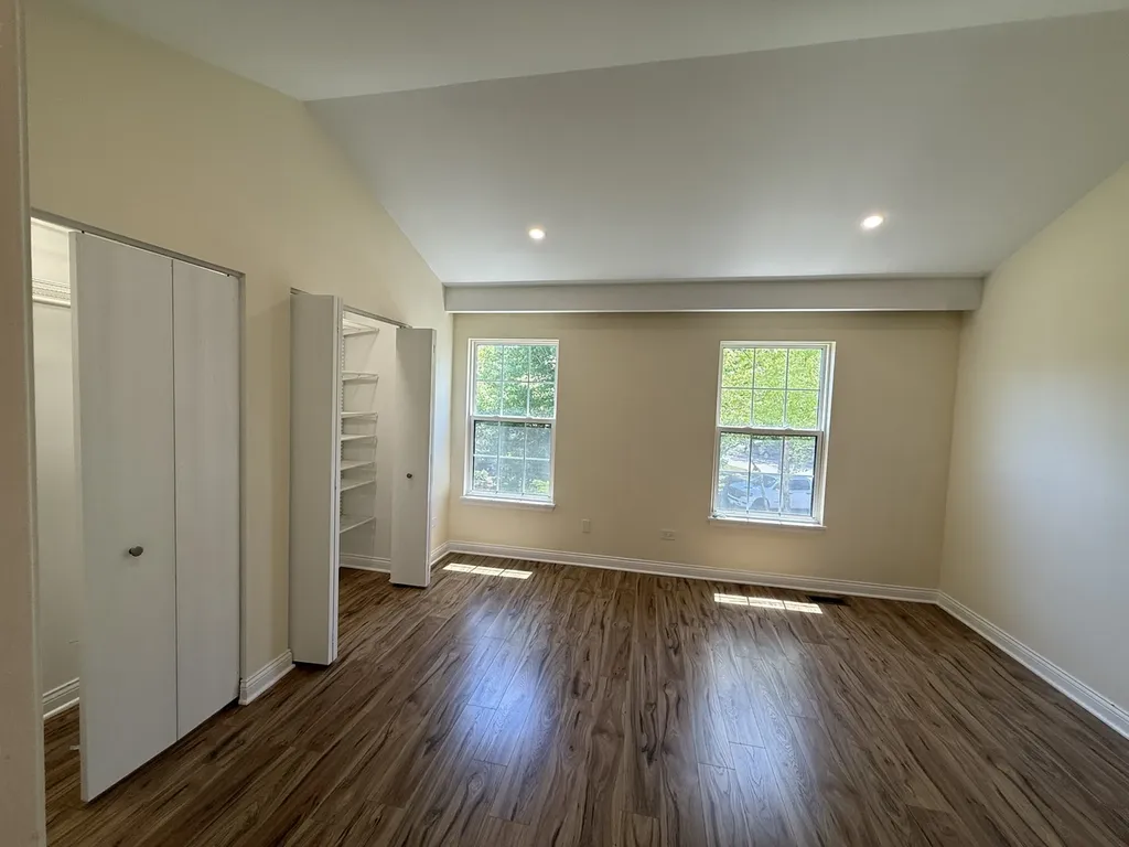 1971 Lilac Court Schaumburg IL 60193