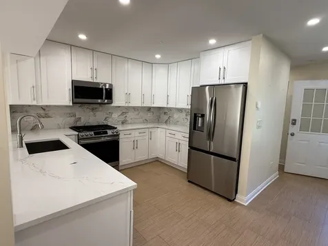 1971 Lilac Court Schaumburg IL 60193