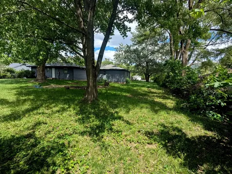 3025 18TH Street Rockford IL 61109