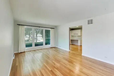 1326 South Dunton Avenue Arlington Heights IL 60005