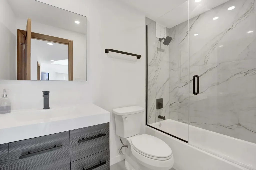 155 North Harbor Drive Chicago IL 60601