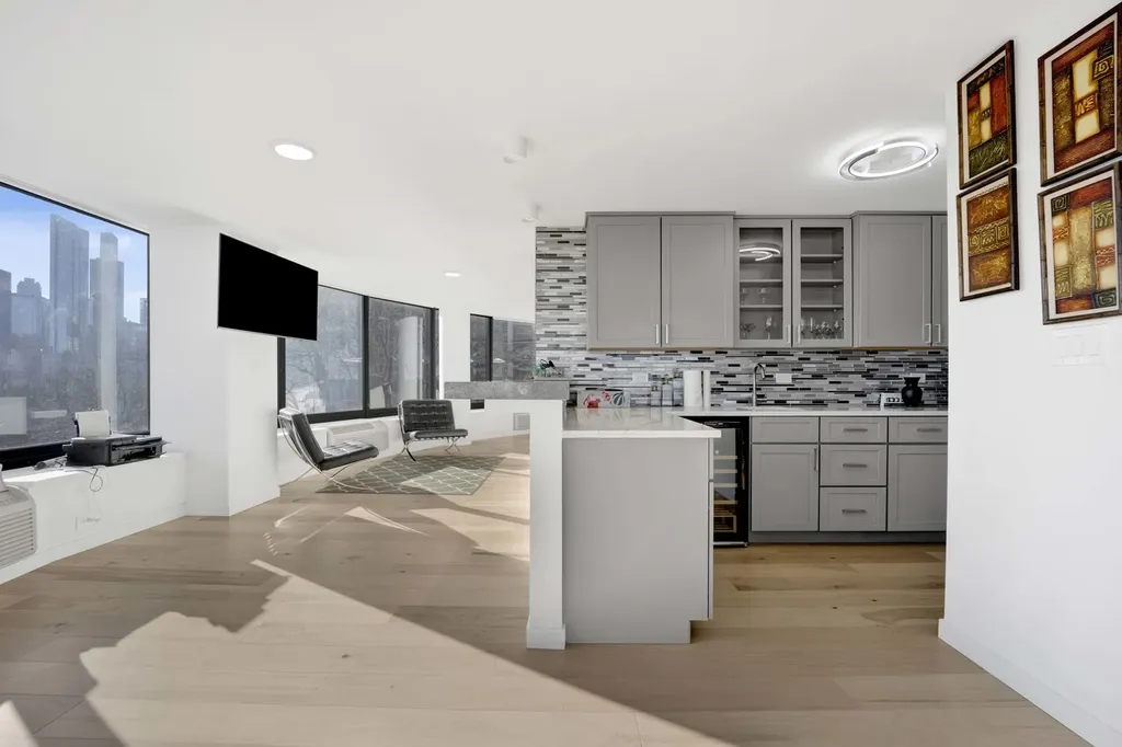 155 North Harbor Drive Chicago IL 60601