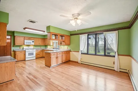 407 Ottawa Street Morris IL 60450