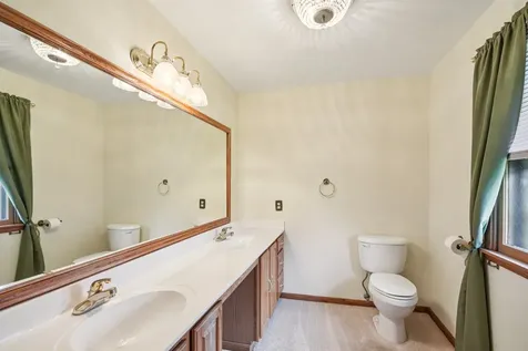 407 Ottawa Street Morris IL 60450