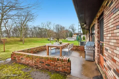 407 Ottawa Street Morris IL 60450
