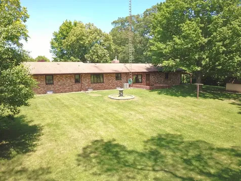 407 Ottawa Street Morris IL 60450
