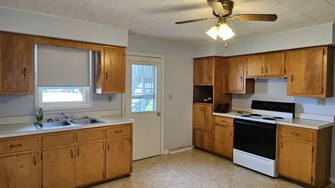 9 North Randolph Street Princeton IL 61356