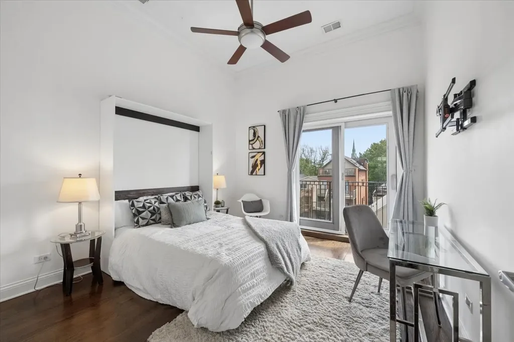 1423 West Belmont Avenue Chicago IL 60657