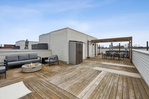 1423 West Belmont Avenue Chicago IL 60657