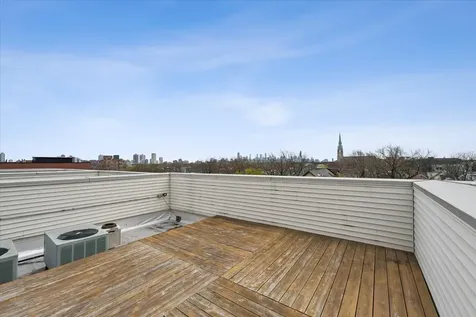 1423 West Belmont Avenue Chicago IL 60657