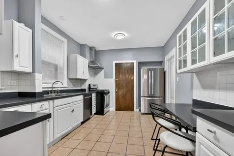 6815 South Crandon Avenue Chicago IL 60649