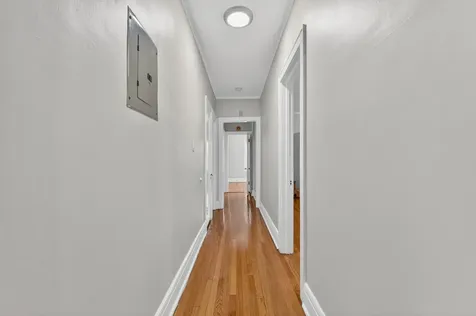 6815 South Crandon Avenue Chicago IL 60649