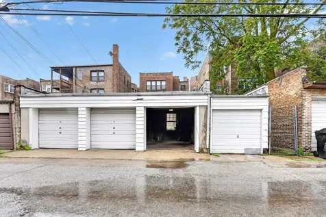 6815 South Crandon Avenue Chicago IL 60649