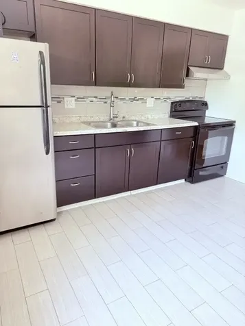 4851 Greenleaf Street Skokie IL 60077