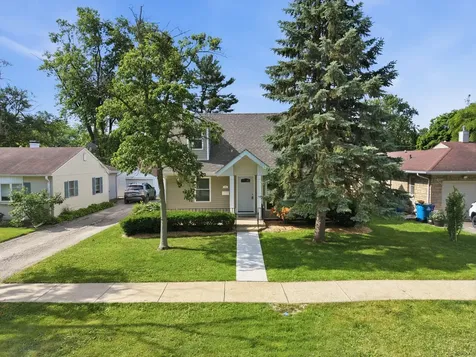 696 1ST Street Crete IL 60417