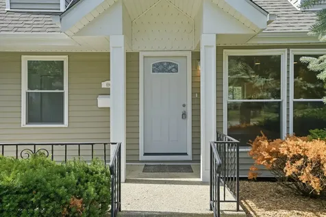 696 1ST Street Crete IL 60417