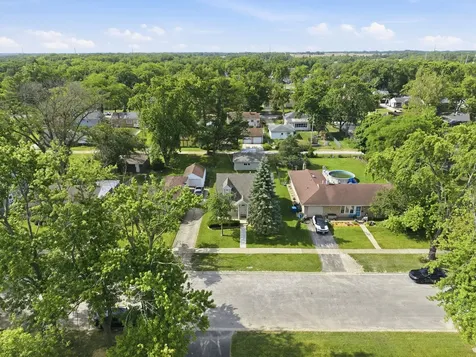 696 1ST Street Crete IL 60417