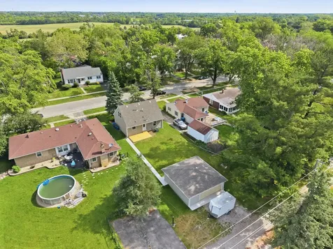 696 1ST Street Crete IL 60417