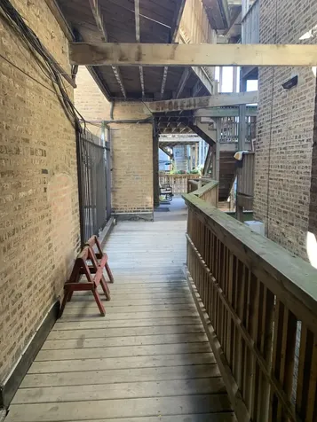 1042 West Bryn Mawr Avenue Chicago IL 60660