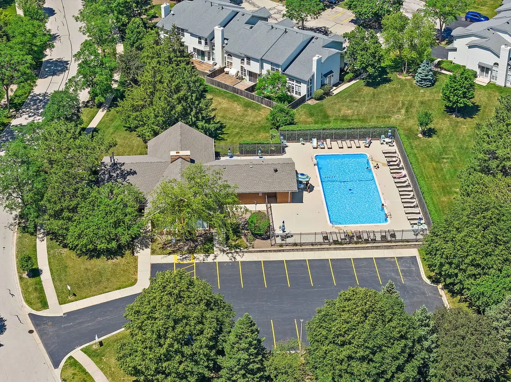 621 Newbury Lane Schaumburg IL 60173