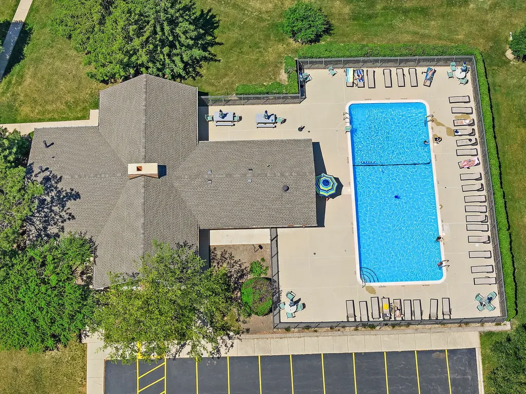 621 Newbury Lane Schaumburg IL 60173