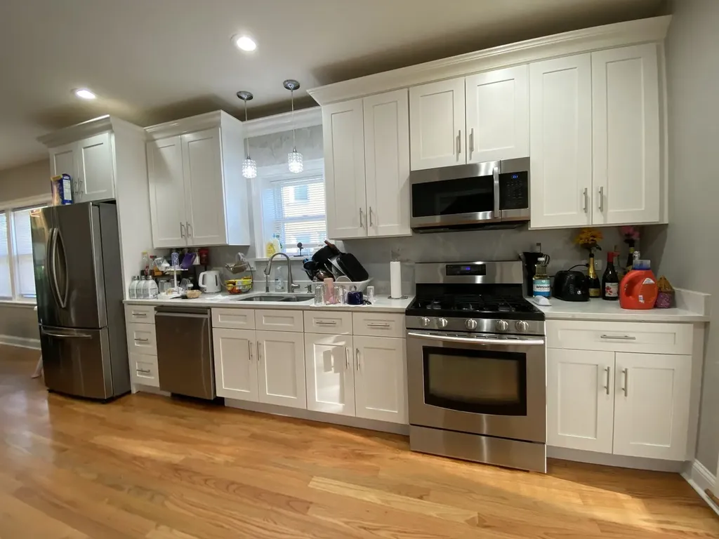 8136 South Luella Avenue Chicago IL 60617