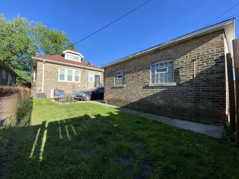 8136 South Luella Avenue Chicago IL 60617
