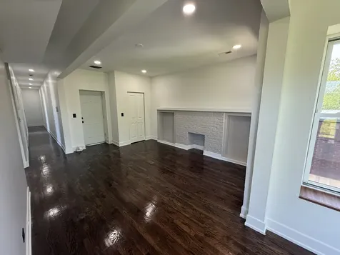 6915 South Peoria Street Chicago IL 60621