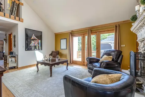 11 Lake View Road Hawthorn Woods IL 60047