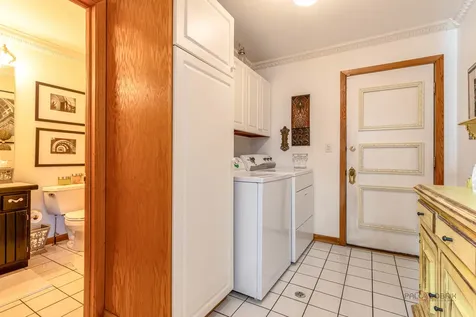 11 Lake View Road Hawthorn Woods IL 60047