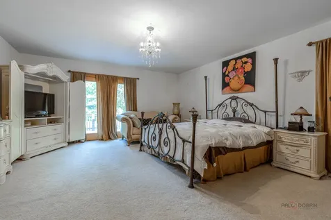 11 Lake View Road Hawthorn Woods IL 60047