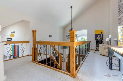 11 Lake View Road Hawthorn Woods IL 60047