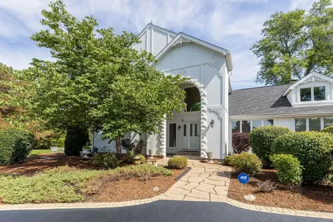 11 Lake View Road Hawthorn Woods IL 60047