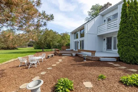 11 Lake View Road Hawthorn Woods IL 60047