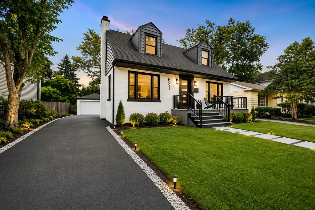 621 North Grant Street Hinsdale IL 60521