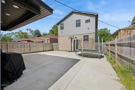 14617 Vine Avenue Harvey IL 60426