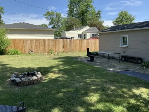 2215 East Washington Street S Joliet IL 60433