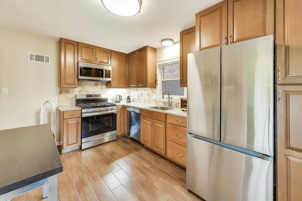 7923 Kolmar Avenue Skokie IL 60076